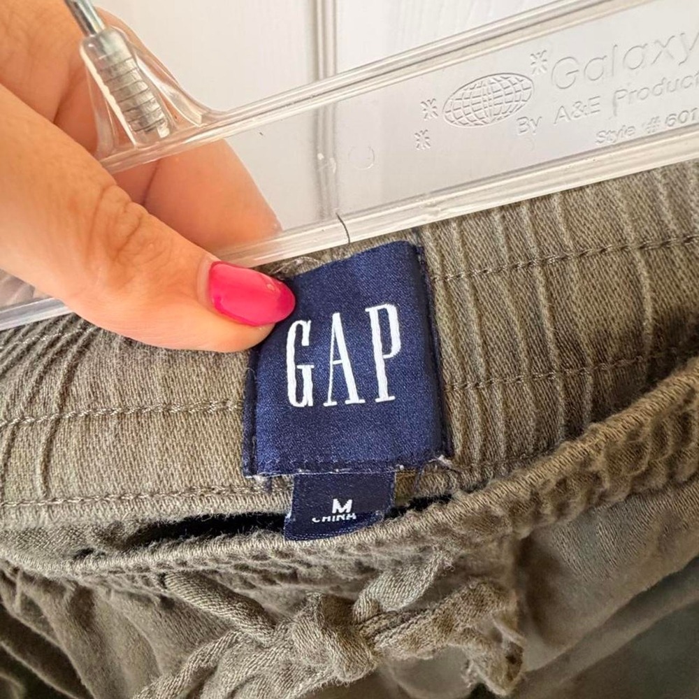 GAP olive green pants Size Medium - Picture 2 of 3